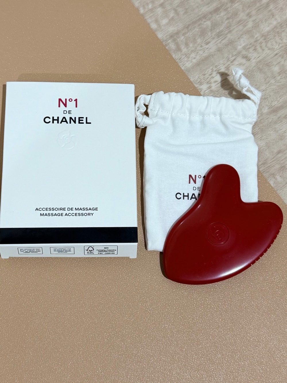 Brand new N°1 DE CHANEL Massage Accessory